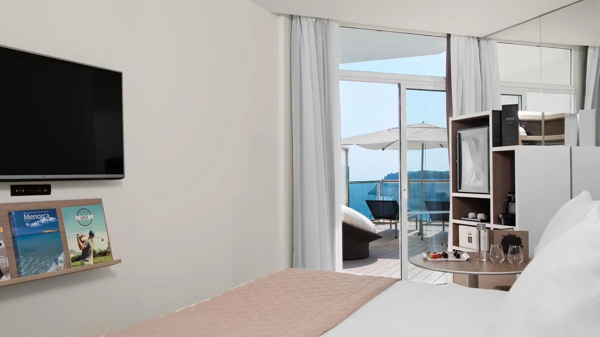 Hotel Melia Cala Galdana 5*, Cala Galdana (Menorca) Španělsko