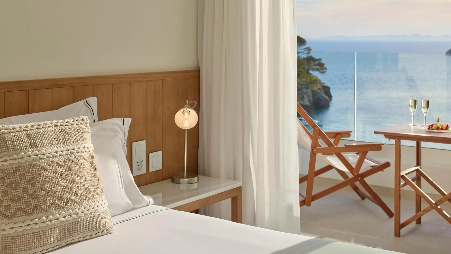 Melia Cala Galdana Hotel Cala Galdana  5*, Cala Galdana (Menorca)